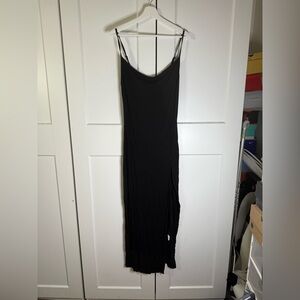 Elegant Black Maxi Dress